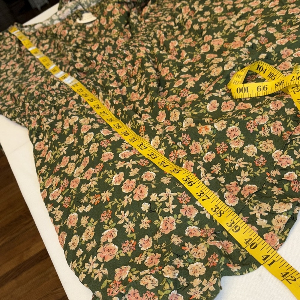 Lost + Wander dress wide neckline w/keyhole opening & tie lined floral Sz 3X NWT - Picture 2 of 9